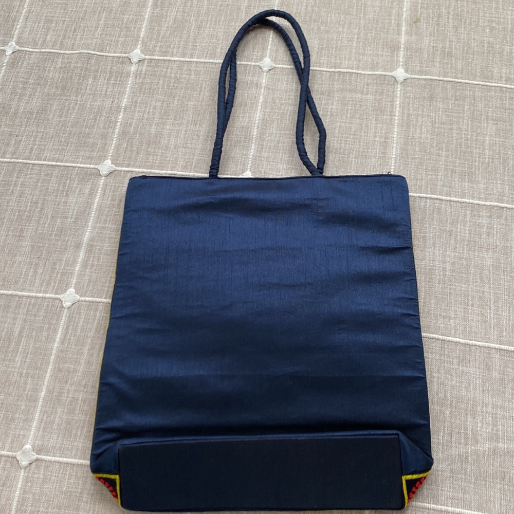 NWOT Tote from India - Picture 2 of 3